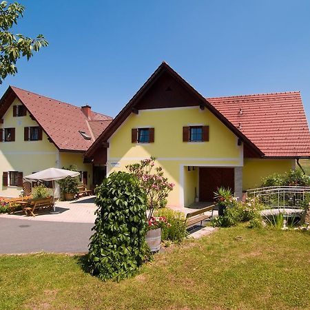 Weingut Schwarzl Bed and Breakfast Ratsch an der Weinstraße Εξωτερικό φωτογραφία