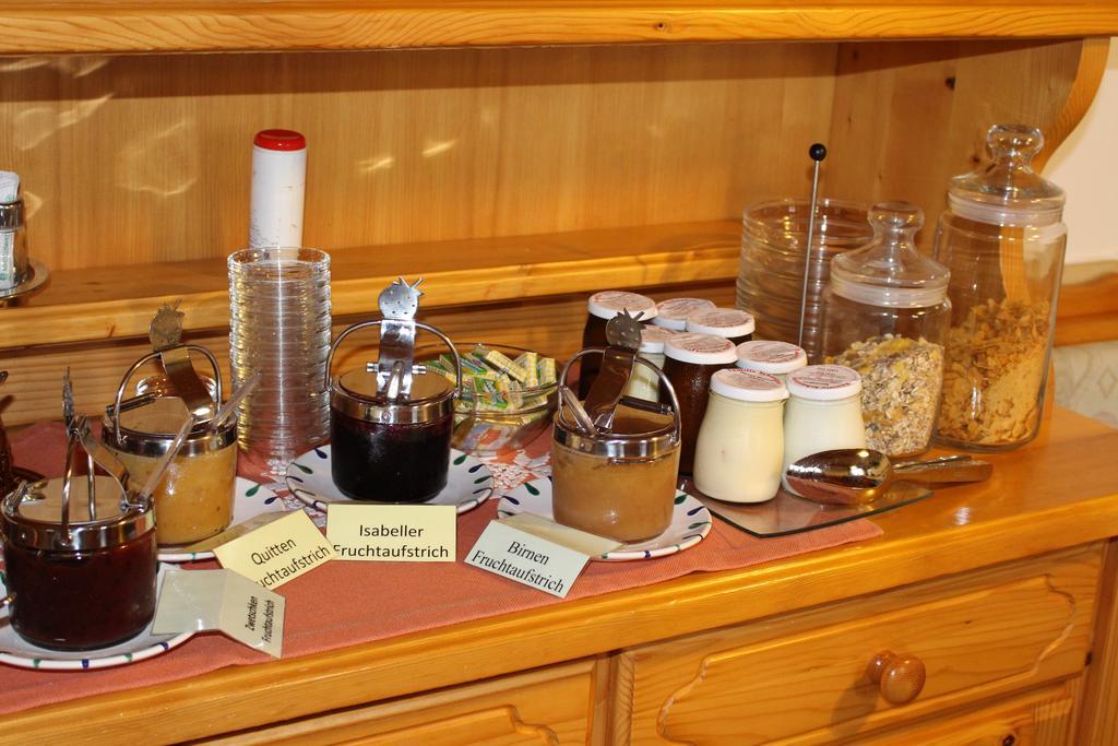 Weingut Schwarzl Bed and Breakfast Ratsch an der Weinstraße Εξωτερικό φωτογραφία