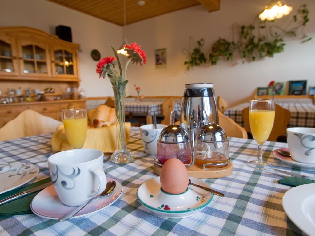 Weingut Schwarzl Bed and Breakfast Ratsch an der Weinstraße Εξωτερικό φωτογραφία